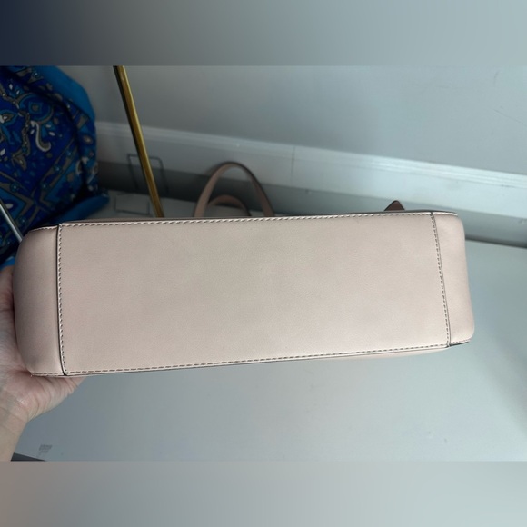 EUC Karl Lagerfeld Tote no call outs - Picture 15 of 15